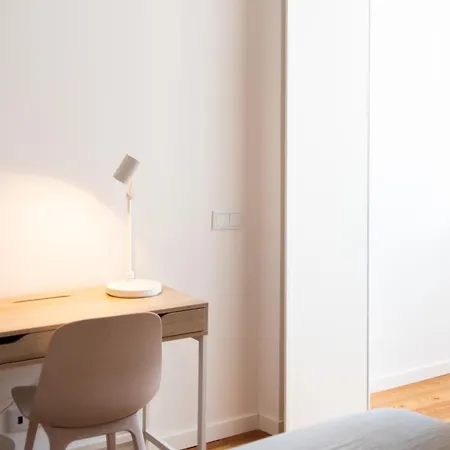 Amaro Ii - Sleek 2 Bedroom In Alcantara Lissabon